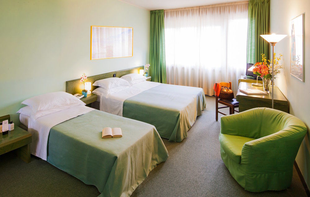 Hotel Salera Asti Exteriör bild
