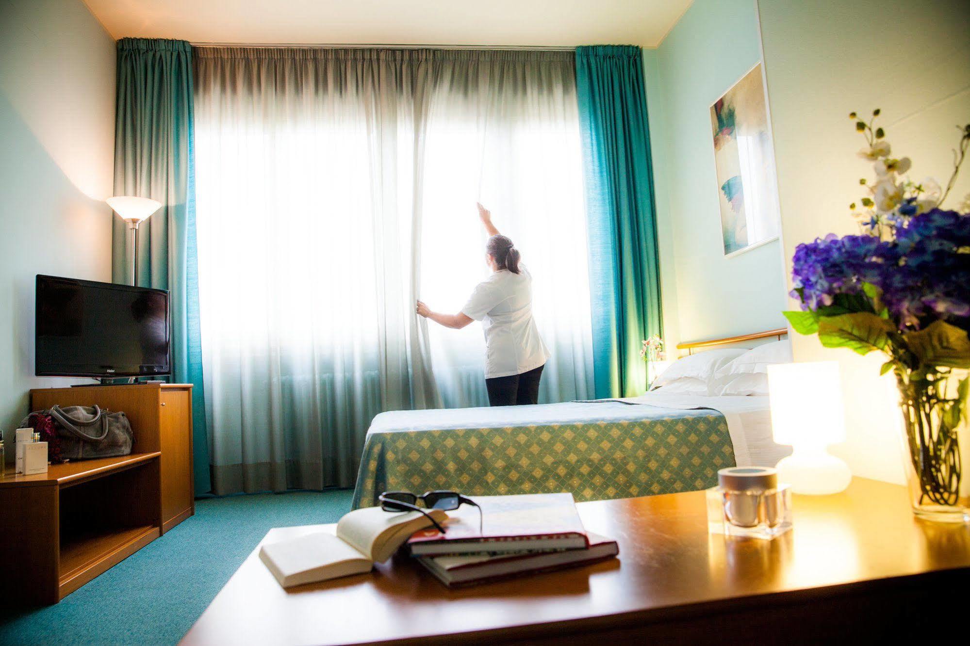 Hotel Salera Asti Exteriör bild